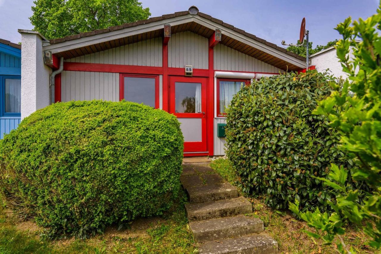 Ferienwohnpark Immenstaad Am Bodensee Satteldachhaus Typ 9 Sd 69 Dış mekan fotoğraf